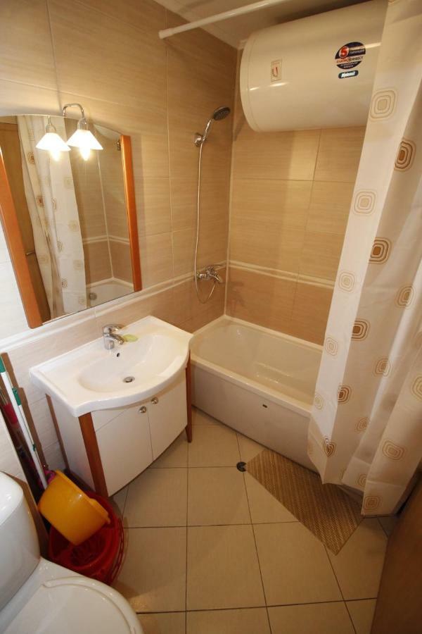 Apartment Rosi Pomorie Esterno foto
