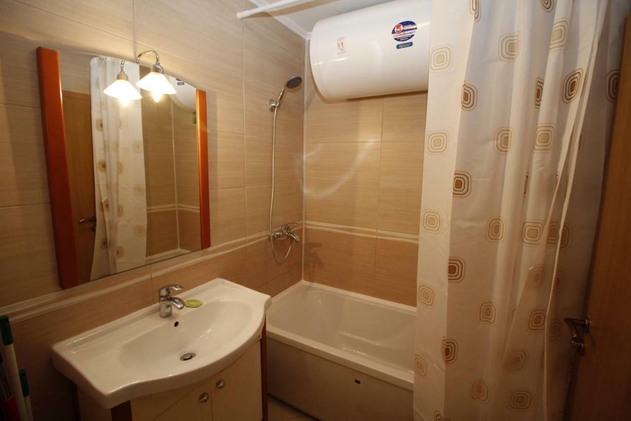 Apartment Rosi Pomorie Esterno foto